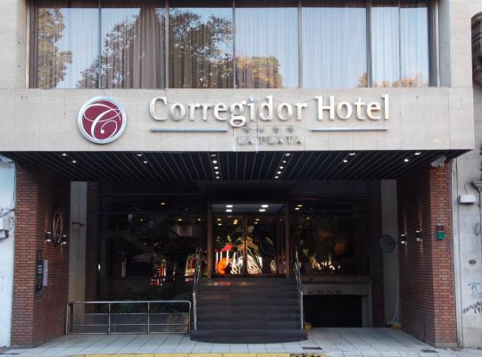 Hotel Corregidor, хотел в Ла Плата