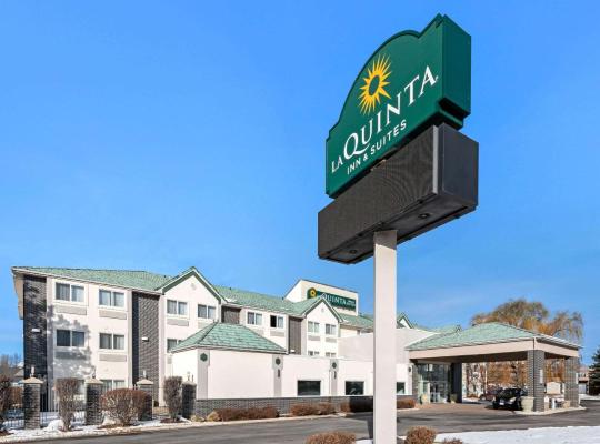 La Quinta by Wyndham Logan, khách sạn ở Logan