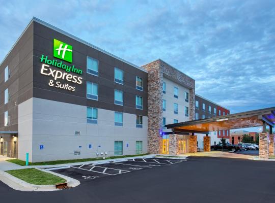 Holiday Inn Express & Suites - La Grange, an IHG Hotel，La Grange的飯店