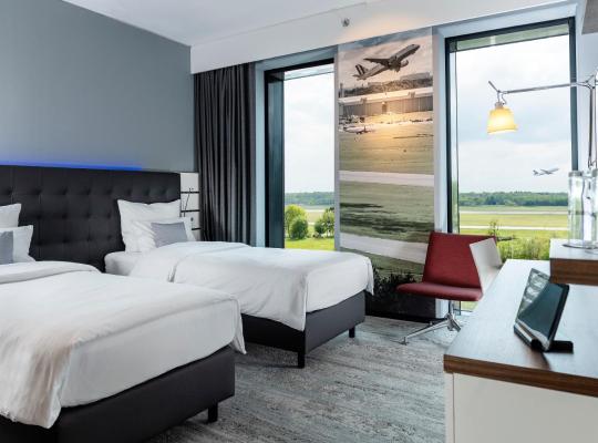 Viesnīca Airport Plaza Hotel Hamburg pilsētā Norderšteta