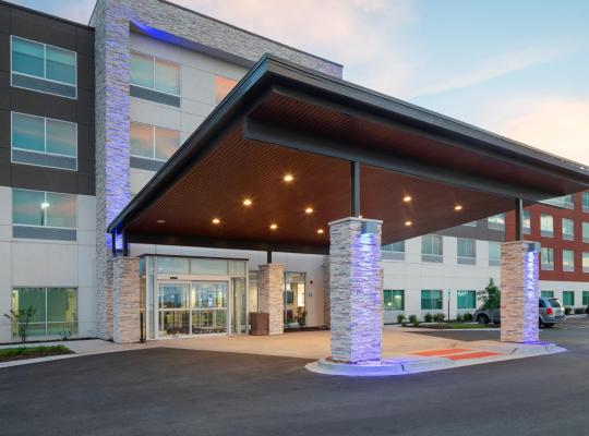 Holiday Inn Express & Suites - Bourbonnais East - Bradley, an IHG Hotel, hótel í Bourbonnais