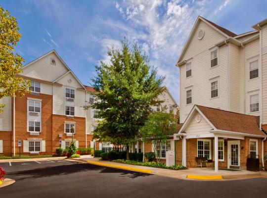 Sonesta Simply Suites Falls Church, hotel v destinácii Falls Church