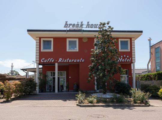 Hotel Break House Ristorante، فندق في تيرانووفا براتشولي