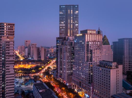 Wuhan Hongguang Hotel, hótel í Wuhan