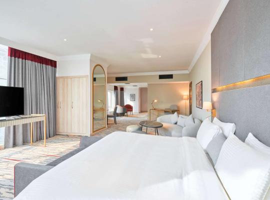 Ramada by Wyndham Doha Old Town, hotel em Doha