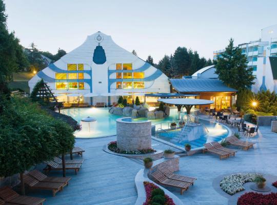 Hotel Carbona Thermal Spa, hôtel à Hévíz