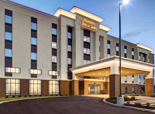 Hampton Inn & Suites Syracuse North Airport Area, hotel v destinaci North Syracuse