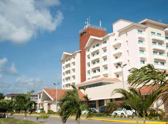 Radisson Colon 2,000 Hotel & Casino, hotel em Colón