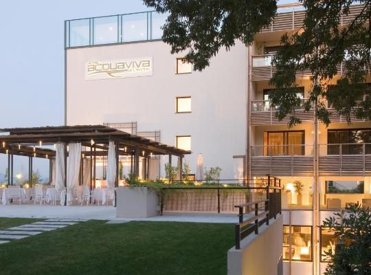 Hotel Acquaviva Del Garda: Desenzano del Garda şehrinde bir otel