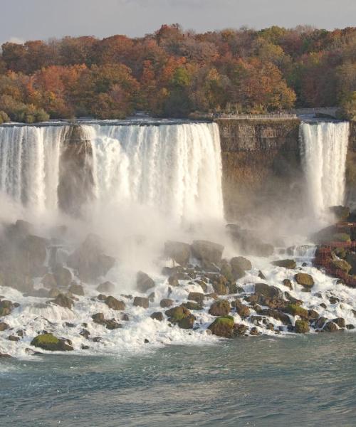 Salah satu landmark yang paling sering dikunjungi di Niagara Falls.