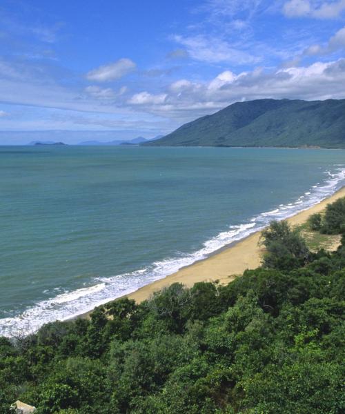 Pemandangan indah bagi Cairns Beaches