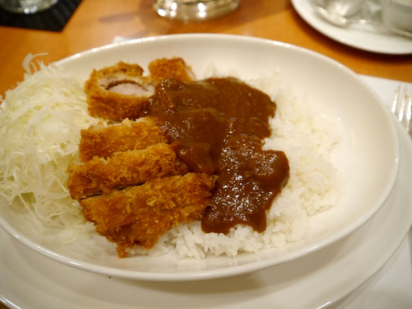 安倍新総裁が食べたという「3500円のカツカレー」を食べてみた!! 上品すぎてカレーを逸脱しているレベル