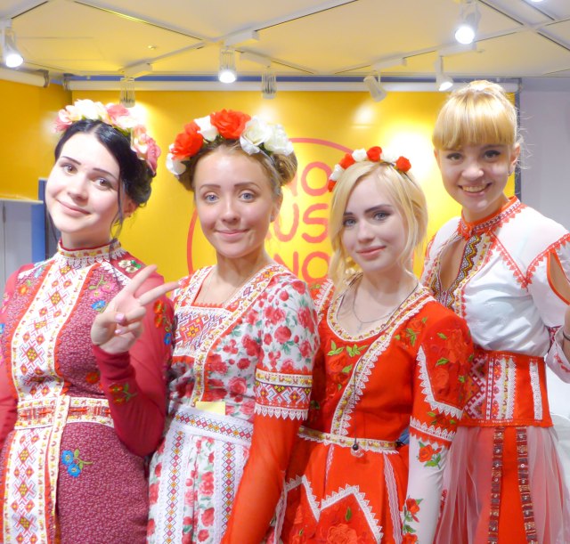 【動画あり】“おそロシア” だけじゃないロシア！ 日本大好きロシアン美少女バンド「Pudra」の来日イベントに行ってみた → 可愛すぎて笑った!!