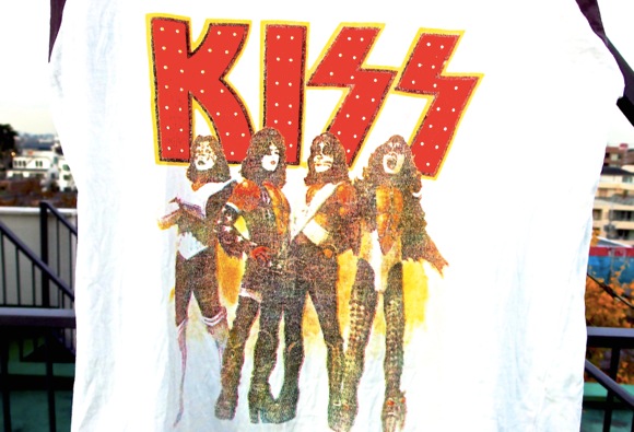 【本人降臨】KISS のポール・スタンレーが「何でも聞いてくれ」と質問を受付け！ 質疑応答50選がこれだ!!