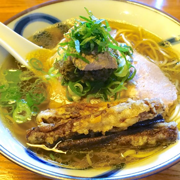 【北海道ラーメン探訪】「レバーペースト＆ごぼうの天ぷら」が絶品！ 札幌ラーメンの常識を覆す名店『雨は、やさしく』