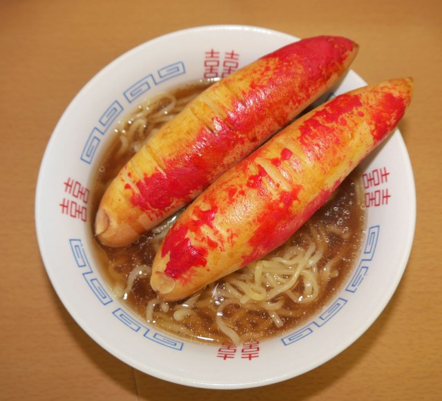 【検証】リアルな「ゆびパン」を幸楽苑のラーメンに入れると美味しくなるのか確かめてみた