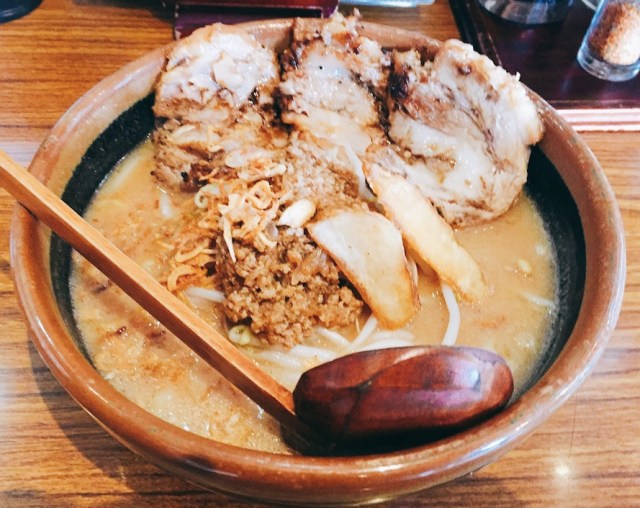 【ラーメン革命】とんこつ王国の福岡で味噌専門店の『麺場彰膳』が人気の理由