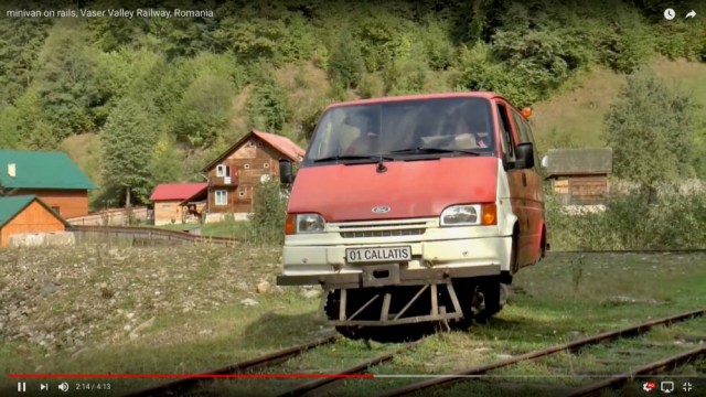 こんな改造車があったのか！ ルーマニアの鉄道車両が完全に車