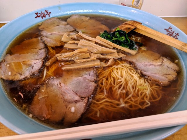 【ジャンボ】横須賀名物「ジャンボチャーシュー麺」がジャンボ過ぎ！ 黒船が引き返すレベルでジャンボ！