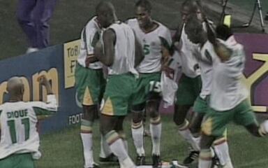 Em 2002, Senegal derrota a França por 1 a 0 na Copa do Mundo