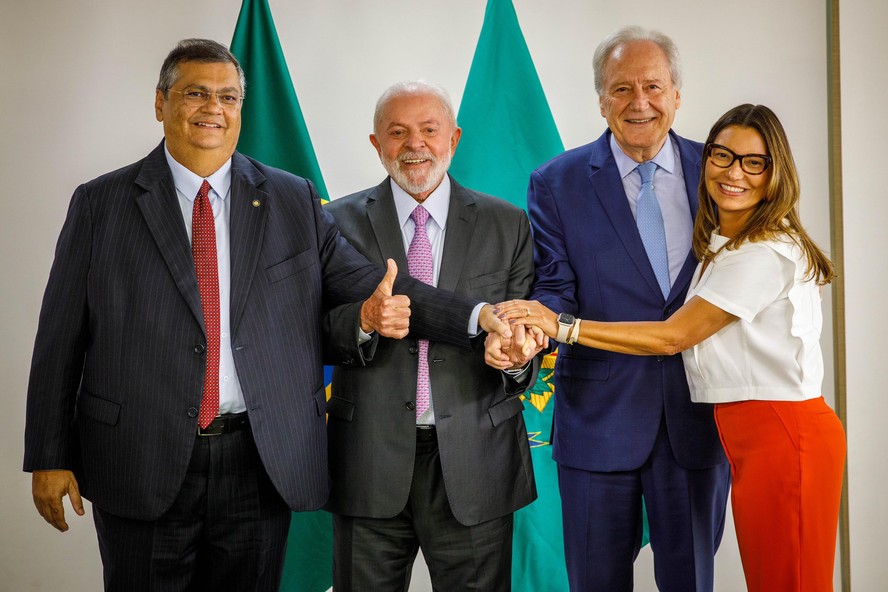Flavio Dino, Lula, Ricardo Lewandowski e Janja no anúncio para o Ministério da Justiça