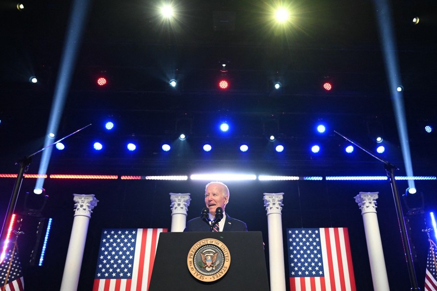 O presidente dos EUA, Joe Biden, discursa em Blue Bell, Pensilvânia, em 5 de janeiro de 2024