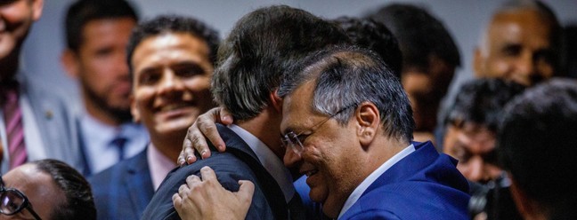 Comemoração de Dino e Gonet na CCJ - Sabatina no Senado Federal de Flávio Dino para o STF e Paulo Gonet para a PGR. Fotografia: — Foto: Brenno Carvalho / Agência O Globo.