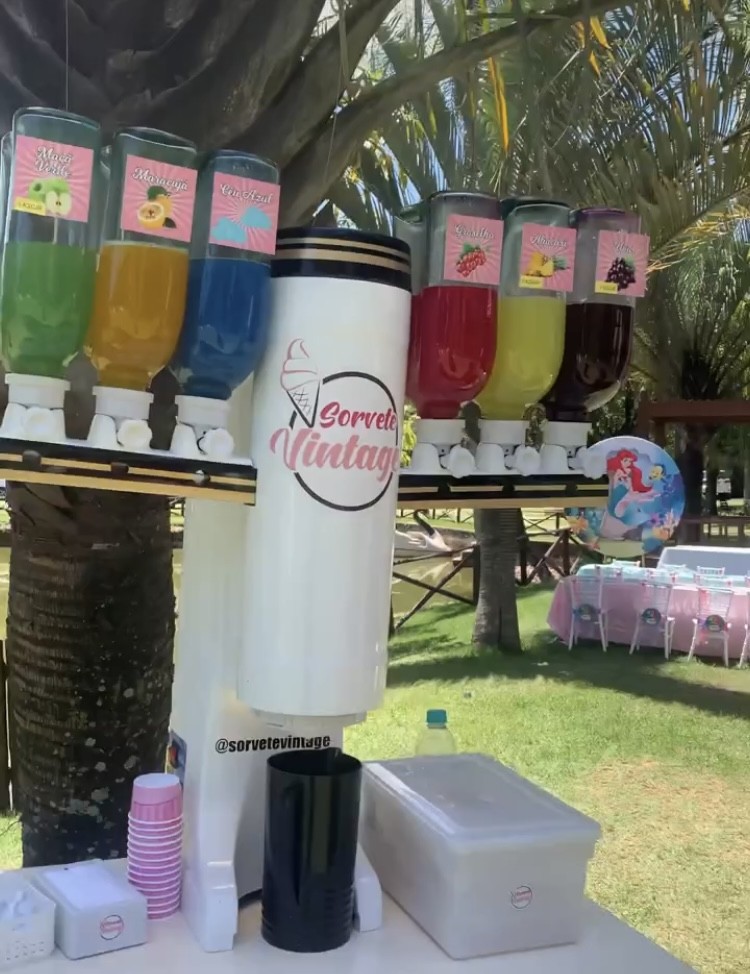 Serão oferecidos sorvetes sem açúcar na festa da filha de Maíra Cardi e Arthur Aguiar — Foto: Reprodução/Instagram