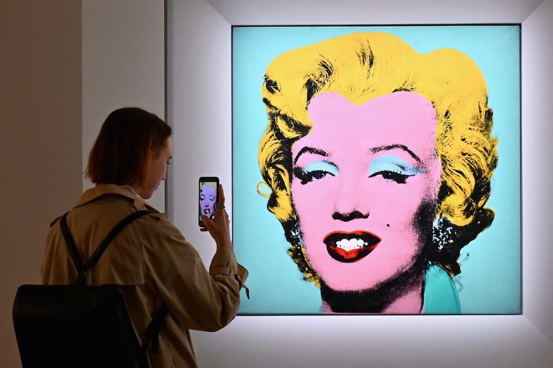 6º - A serigrafia 'Shot sage blue Marilyn' (1964), de Andy Warhol, foi leiloada por US$ 195 milhões em março de 2022 