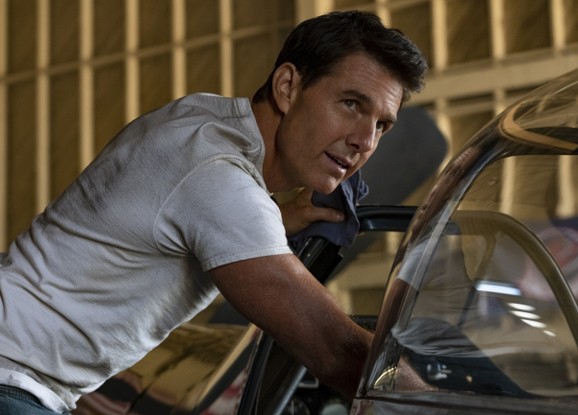 Filme 'Top Gun : Maverick' se tornou a maior bilheteria de estreia na carreira de Tom Cruise