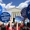 Defensores do direito ao aborto protestam em frente à sede da Suprema Corte dos EUA, em Washington DC - Jim WATSON / AFP