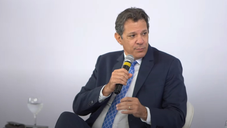 O ministro Fernando Haddad no debate E Agora, Brasil?, onde falou sobre reforma tributária