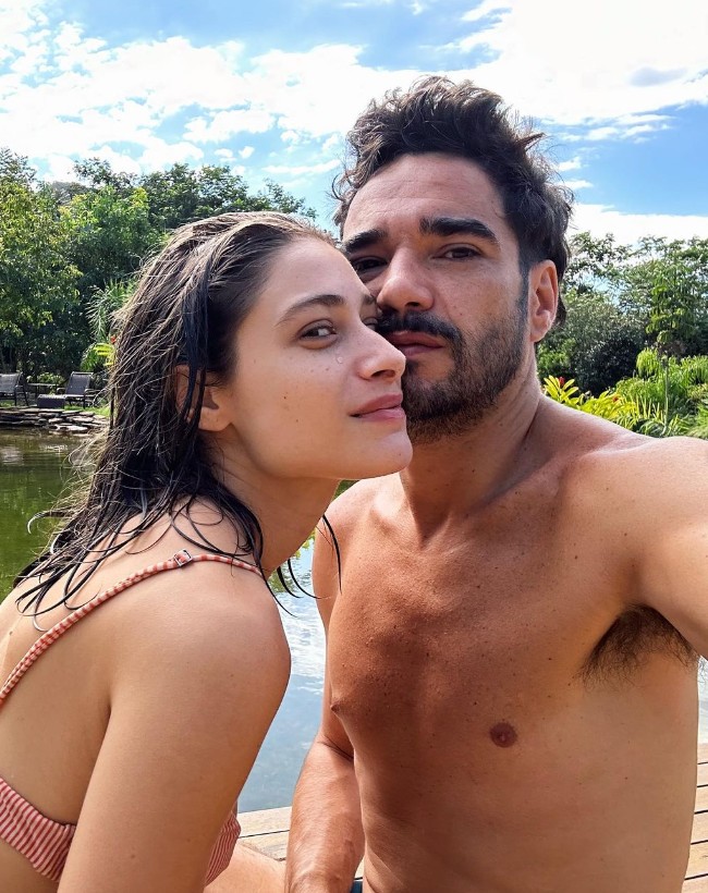 Luisa Arraes e Caio Blat também vivem um relacionamento não-monogâmico — Foto: Reprodução: Instagram