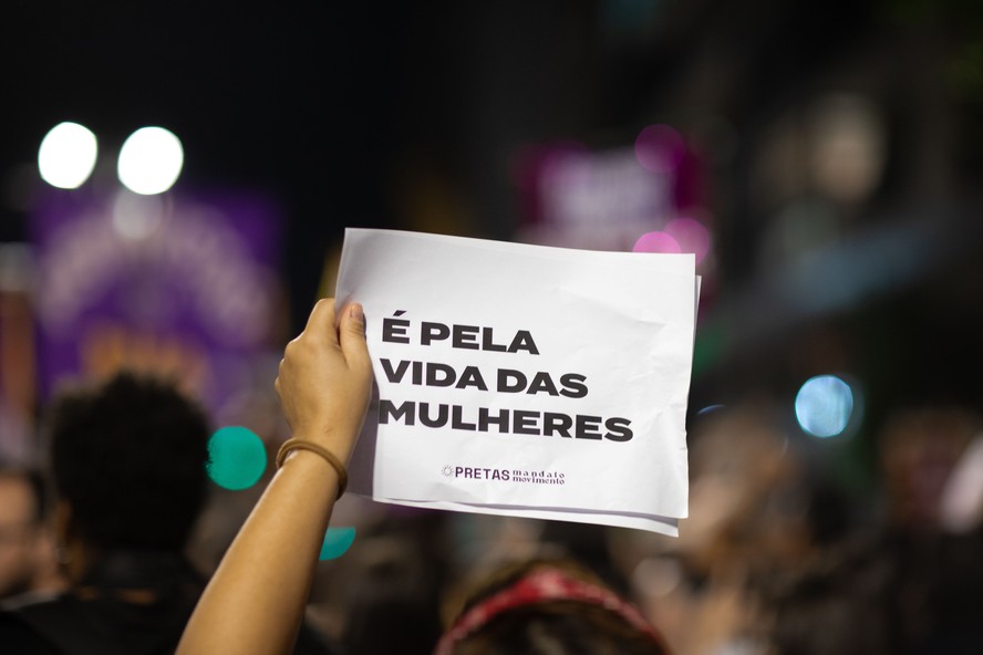 Manifestação na Av. Paulista contra o projeto de lei PL1904 que trata do aborto e esta sendo tramitada na Câmara do Deputados.