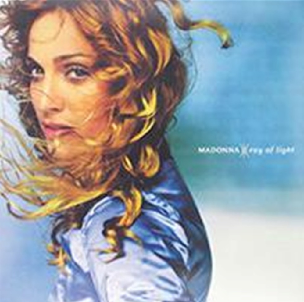 Capa de 'Ray of light' (1998), sétimo álbum de Madonna — Foto: Reprodução