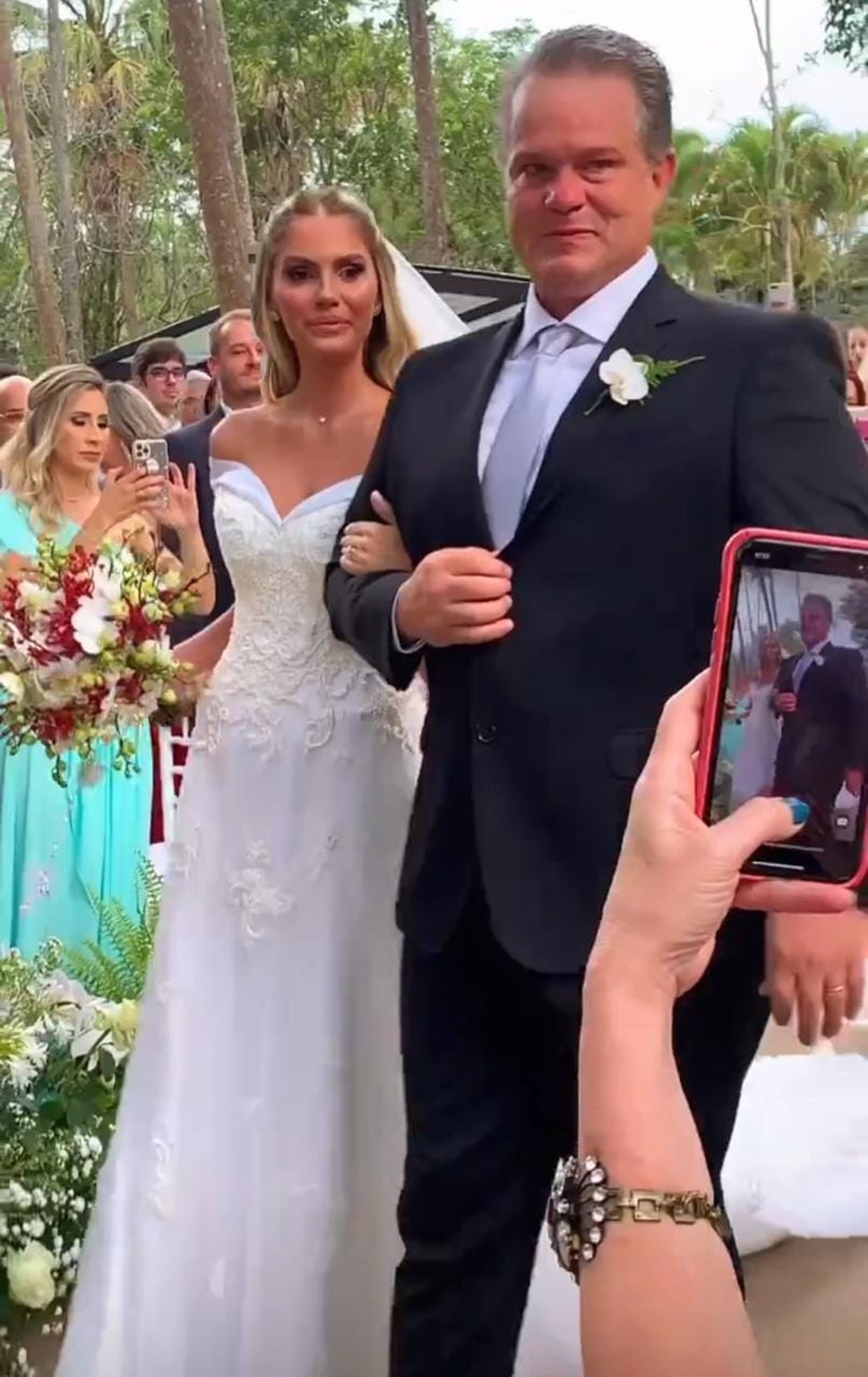 Bárbara Evans se casa com Gustavo Theodoro — Foto: Reprodução/Instagram