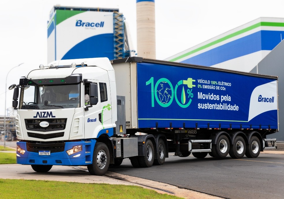 Bracell desenvolve projeto inédito no Brasil: teste de caminhão elétrico de grande porte para o transporte de celulose. — Foto: Divulgação