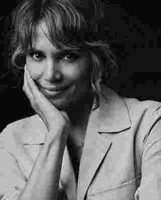 ฮัลลี เบอร์รี Halle Berry