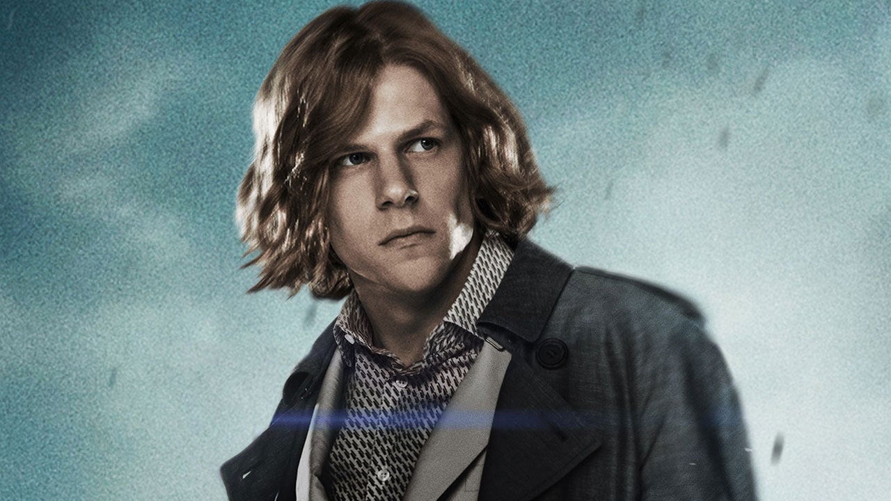 "Acho que prejudicou minha carreira": Jesse Eisenberg tem vergonha de ter feito parte dos filmes de Zack Snyder na DC