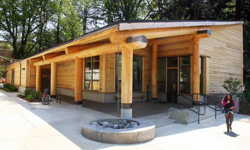 Jones & Jones*, Native American Longhouse (student center), 2013, Oregon State University, Corvallis (photo: Theresa Hogue, CC BY-SA 2.0)