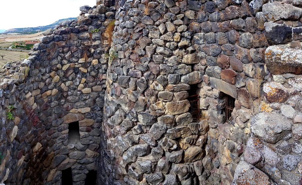 Nuraghe in Su Naraxi di Barumini (photo: Royonx, CC BY-SA 3.0)