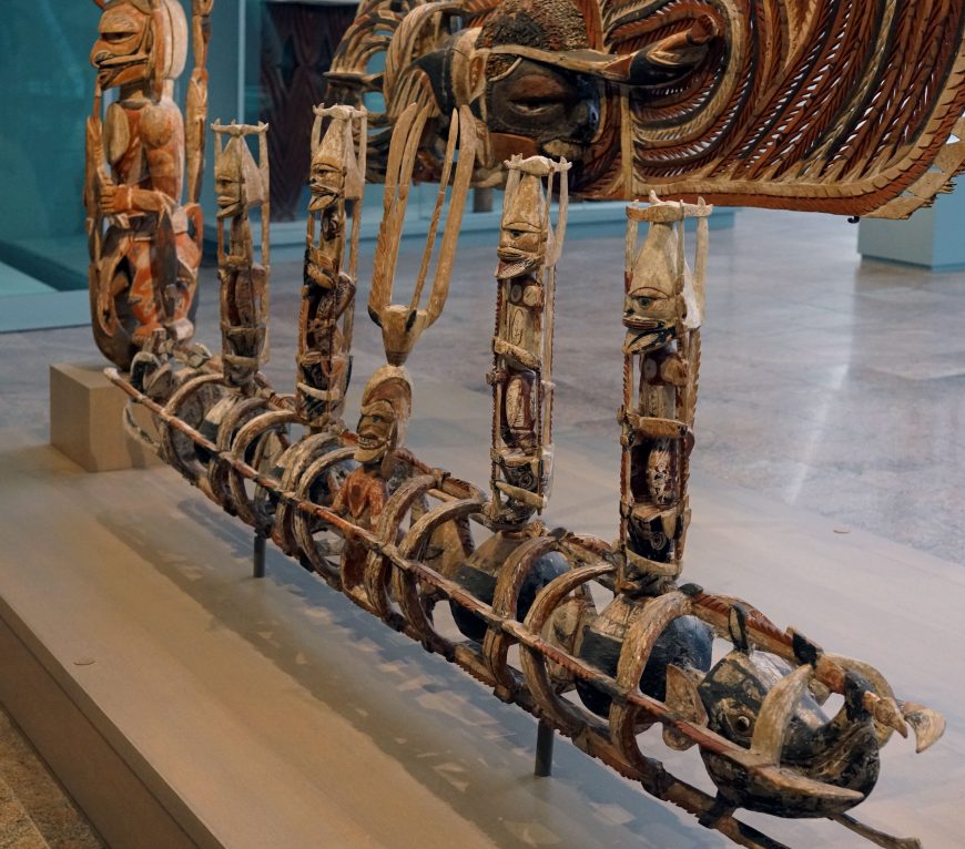 Funerary Carving (Malagan), late 19th–early 20th century, New Ireland, Papua New Guinea, wood, 280.7 x 87.6 x 26.7 cm (The Metropolitan Museum of Art, New York; photo: Steven Zucker, CC BY-NC-SA 2.0)