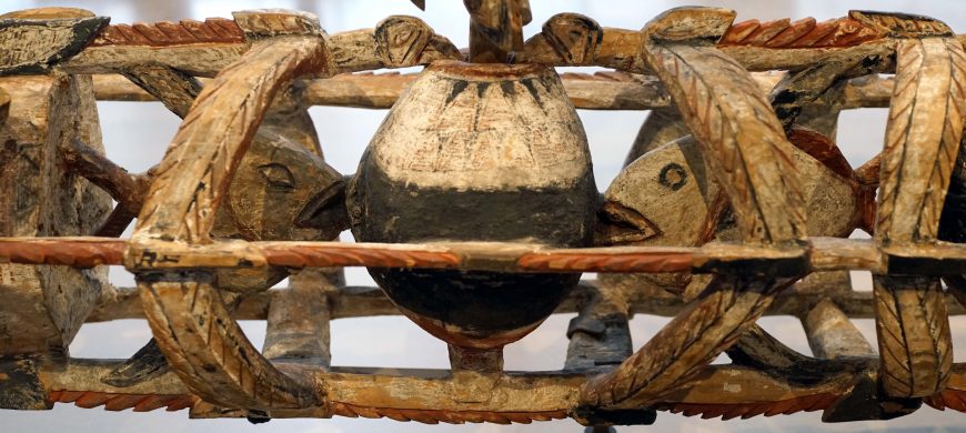 Fish (detail), Funerary Carving (Malagan), late 19th–early 20th century, Papua New Guinea, New Ireland, New Ireland, wood, 280.7 x 87.6 x 26.7 cm (The Metropolitan Museum of Art, New York; photo: Steven Zucker, CC BY-NC-SA 2.0)