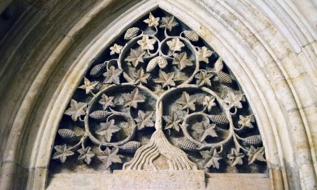 Tympanum, Altneushul, Prague