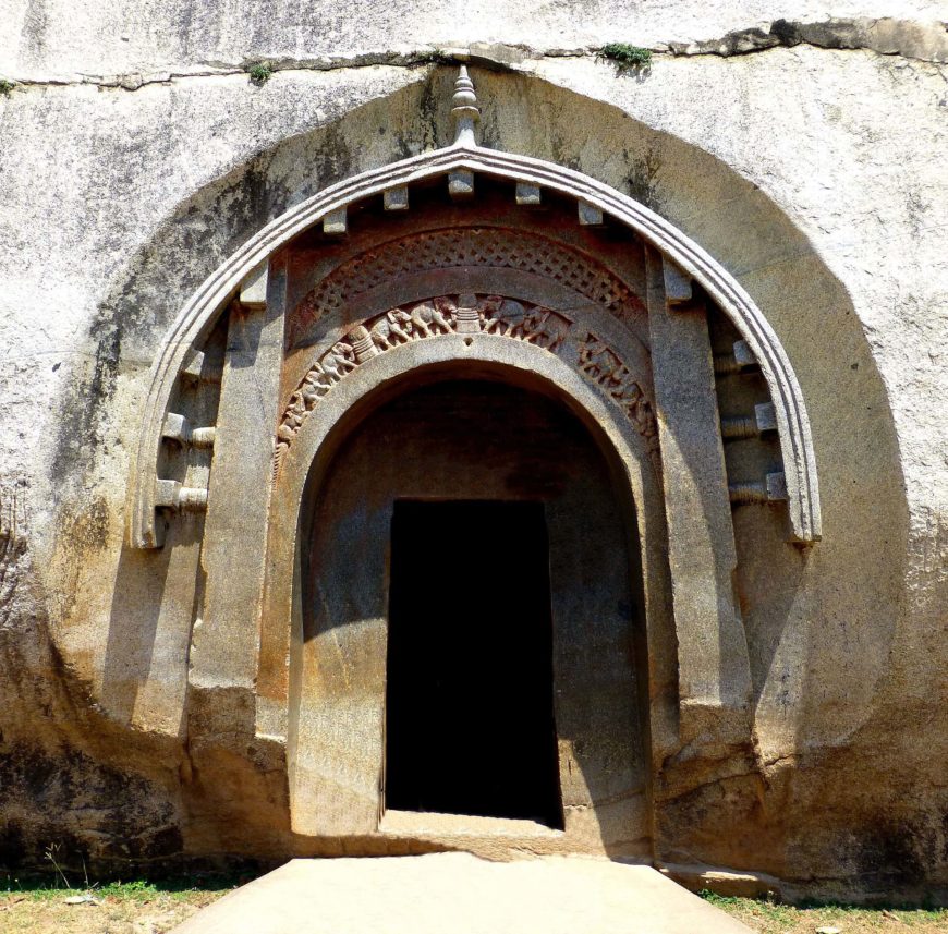 Entrance to the Loma Rishi cave, Barabar, 3rd c. BCE (photo: Photo Dharma, CC BY-2.0)