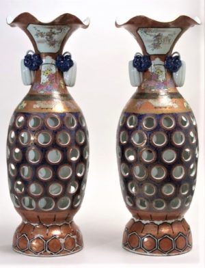 Nanri Kajū II, pair of vases, ca. 1875, porcelain with underglaze blue and overglaze enameling and gilding, H. 75.7 cm (Philadelphia Museum of Art)