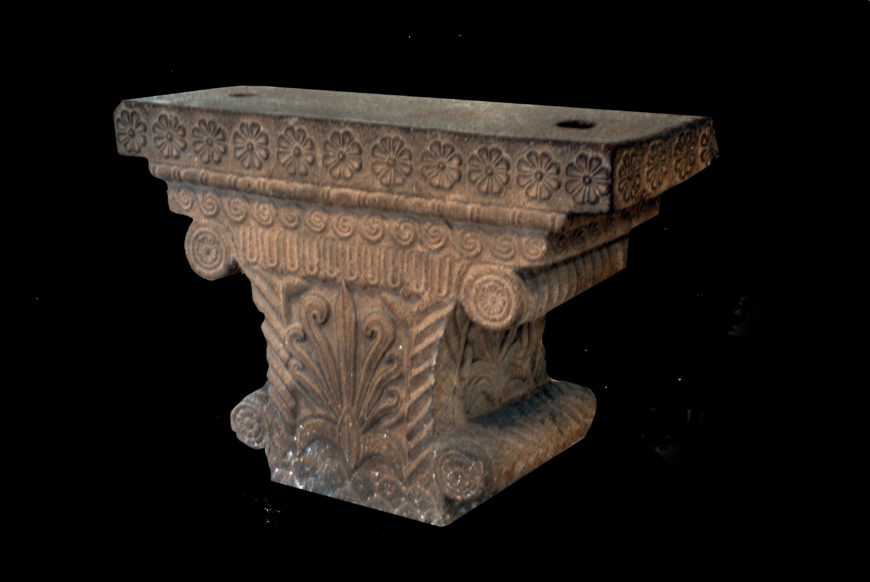 Pillar capital from Pataliputra, the capital of the Maurya dynasty in Bihar, c. 3rd century BCE, Patna Museum (photo: Nalanda001, CC BY-SA-4.0). Very little has survived from the Mauryan palaces of the period. 