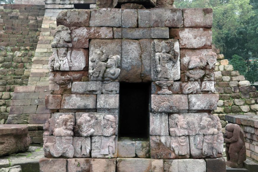 The relief narrating the story from Bhima Svarga, Sukuh, Java (photo: Panggah Ardiyansyah)