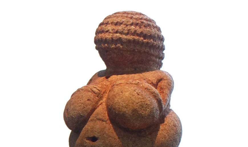 Detail, Venus of Willendorf, c. 24,000–22,000 B.C.E., limestone 11.1 cm high (Naturhistorisches Museum, Vienna; photo: Steven Zucker, CC BY-NC-SA 2.0)