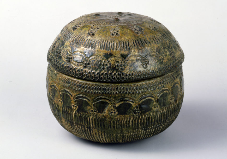 Funerary urn, 9th century (Unified Silla), 16.4 cm high, attributed to Gyeongju, National Treasure 125 (National Museum of Korea; photo: Cultural Heritage Administration of the Republic of Korea)